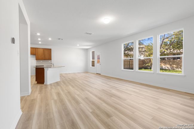 729 Maxwell Hts, House other with 3 bedrooms, 3 bathrooms and null parking in San Antonio TX | Image 5
