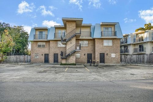 apt-e-2021 Bayou Ln, Slidell, LA, 70458-3440 | Card Image