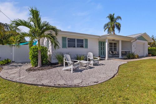 702 Poinciana Rd, NOKOMIS, FL, 34275-3941 | Card Image
