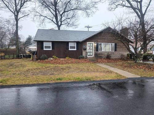 220 West St, West Warwick, RI, 02893-5711 | Card Image