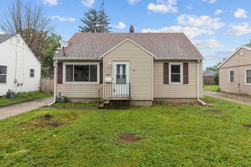 1822 Jefferson Street, OSHKOSH, WI, 54901 | Card Image