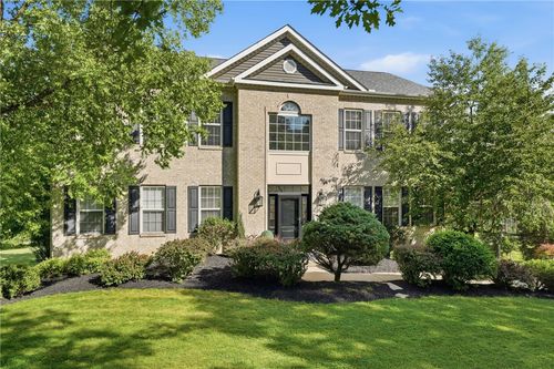 105 Hidden Oak Dr, Mars, PA, 16046-2339 | Card Image
