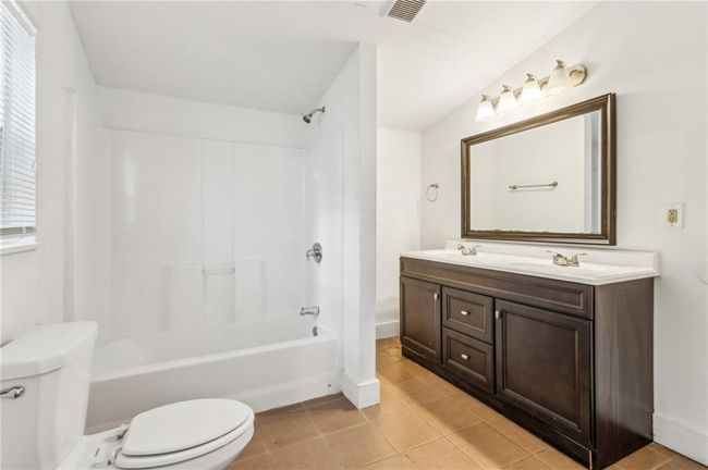 1365 Athens Ave Sw, House other with 3 bedrooms, 3 bathrooms and null parking in atlanta GA | Image 8