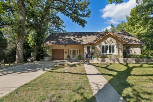 504 W Forest Ave, Round Lake, IL, 60073-3206 | Card Image
