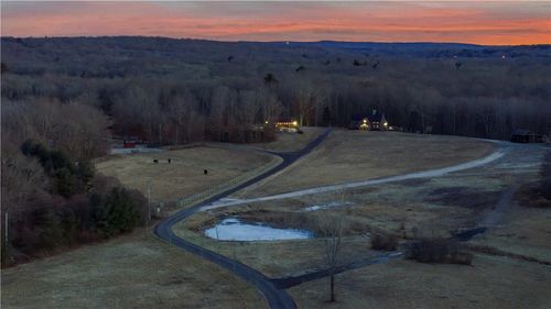 377 Woodville Rd, Ashaway, RI, 02804-2507 | Card Image
