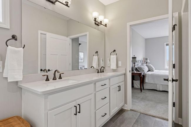 Primary Bathroom suite | Image 25