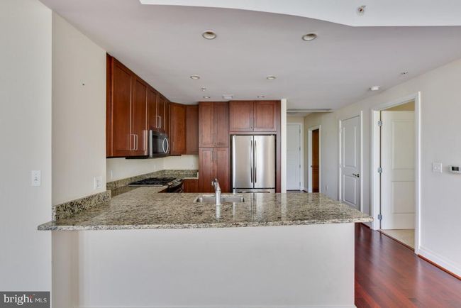 APT-217 - 8220 Crestwood Heights Dr, Condo with 2 bedrooms, 2 bathrooms and null parking in MCLEAN VA | Image 17