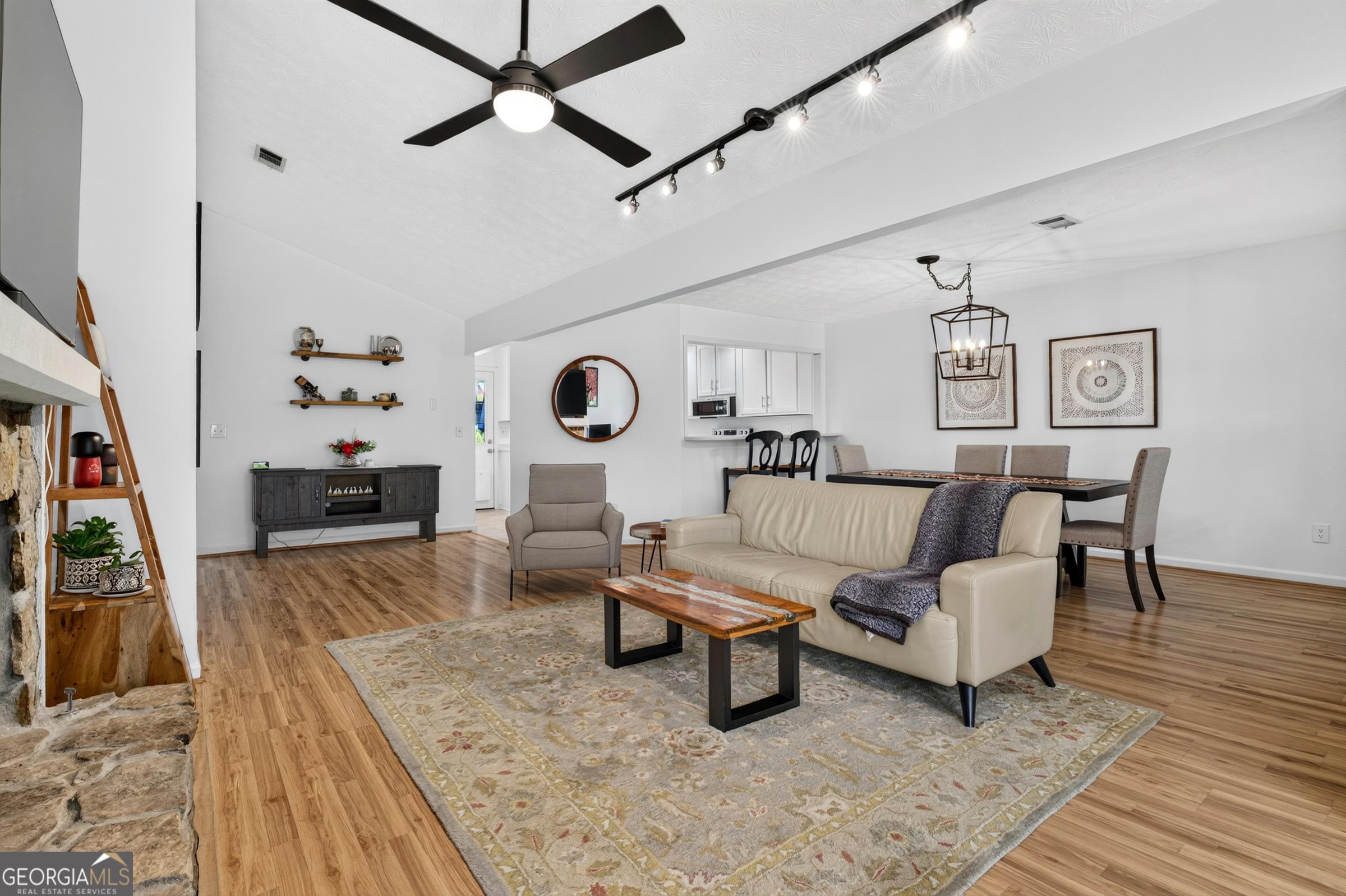 Residential in Brookhaven 3