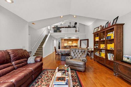 h-N16W26593 Tall Reeds Lane, Pewaukee, WI, 53072 | Card Image