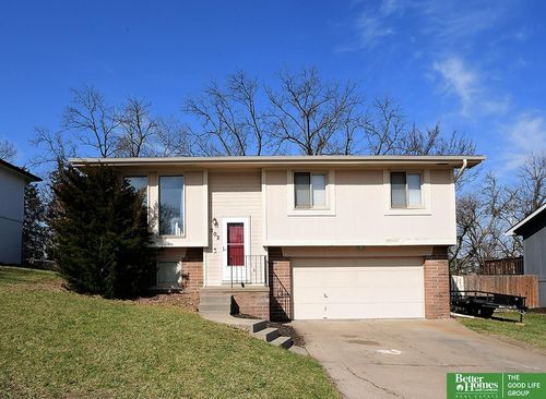 302 Fort St, Papillion, NE, 68046-3500 | Card Image