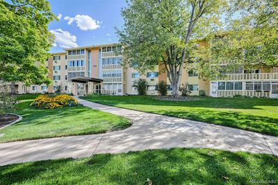 8D - 745 S Alton Way, Condo with 1 bedrooms, 1 bathrooms and 1 parking in Denver CO | Image 3