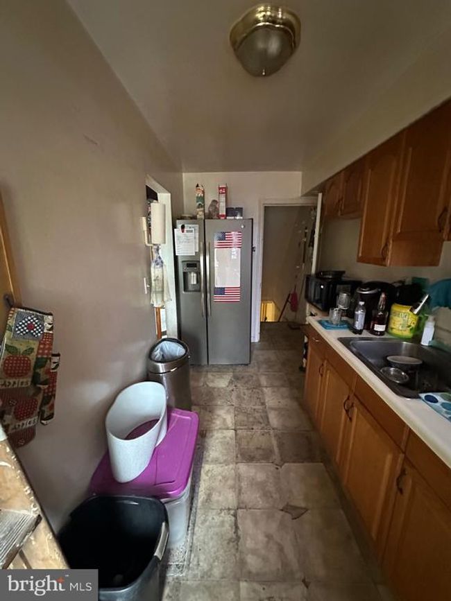 815 Mildred Ave, Townhouse with 3 bedrooms, 2 bathrooms and null parking in DUNDALK MD | Image 4