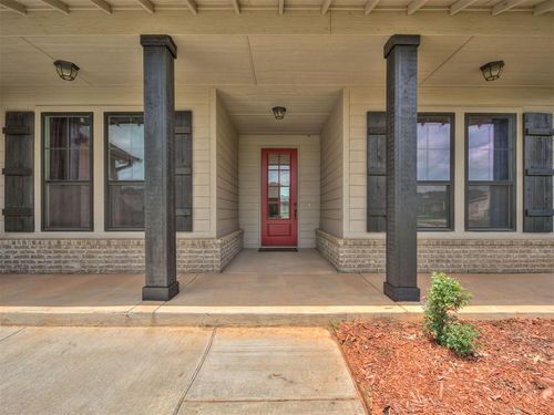 915 Kings Canyon Rd, Norman, OK, 73071-1005 | Card Image