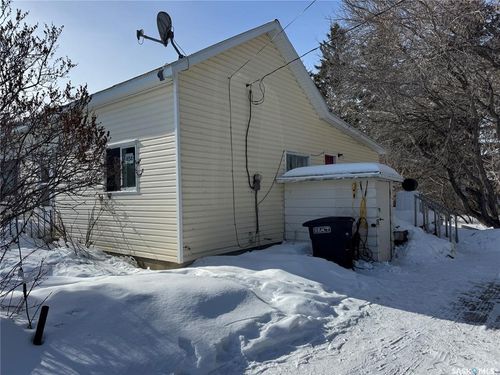 404 Aspen St, Leroy, SK, S0K4L0 | Card Image
