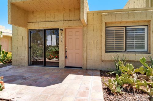 5300 Los Coyotes Dr, Palm Springs, CA, 92264-6024 | Card Image