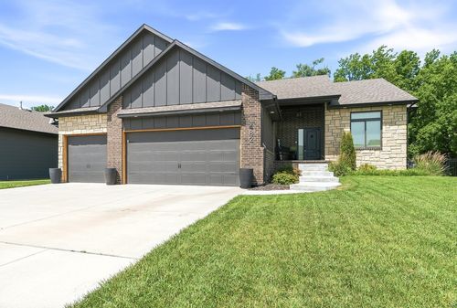 4821 N Peregrine St, Wichita, KS, 67219-3085 | Card Image