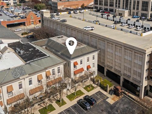 unit-3m-100 W Court St, Greenville, SC, 29601-2671 | Card Image