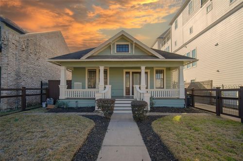 312 W 20th St, Houston, TX, 77008-2402 | Card Image