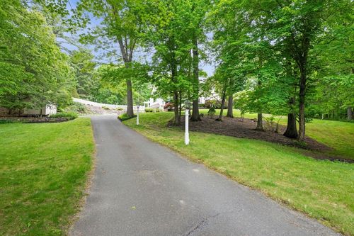 39 Joseph Smith Way, Boxford, MA, 01921-2430 | Card Image
