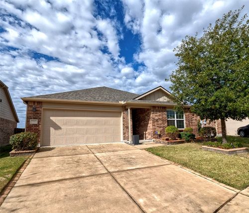 704 Rivers Creek Ln, Little Elm, TX, 75068-2940 | Card Image