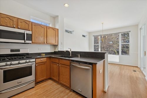 12176 Tuliptree Ln, Huntley, IL, 60142-7509 | Card Image