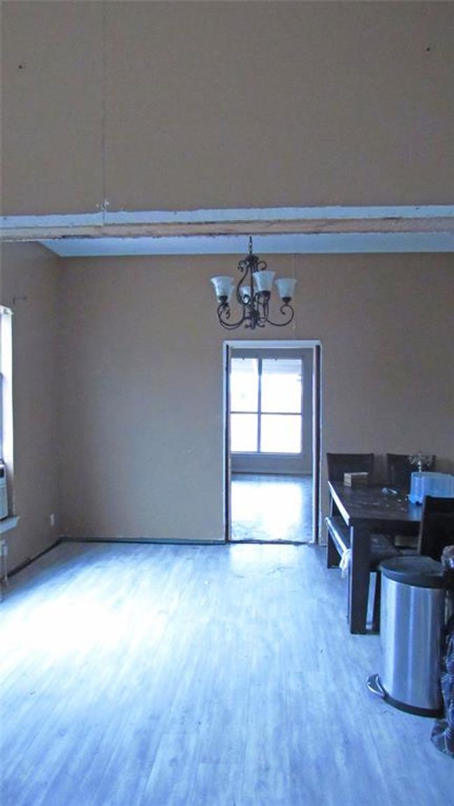 144 N Jeffus St, House other with 4 bedrooms, 1 bathrooms and 1 parking in Deport TX | Image 20