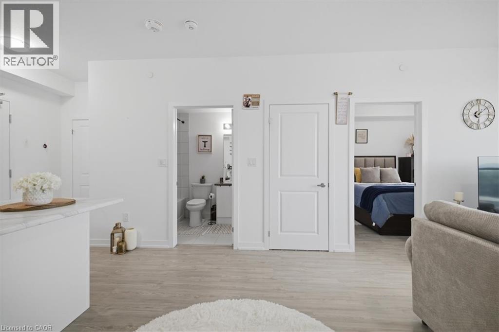 Residential Lease in Waterdown 3