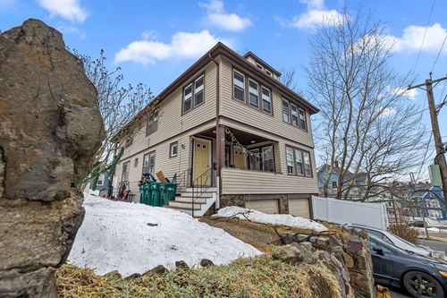 11 Birch St, Lynn, MA, 01902-1501 | Card Image