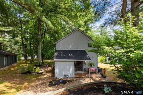 15-15 Gray Pine Cmn, Avon, CT, 06001-3308 | Card Image