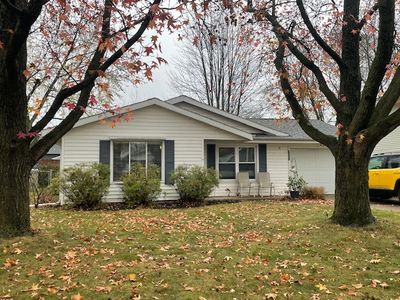 1403 Ridgeport Avenue, House other with 3 bedrooms, 1 bathrooms and 1 parking in Bloomington IL | Image 1