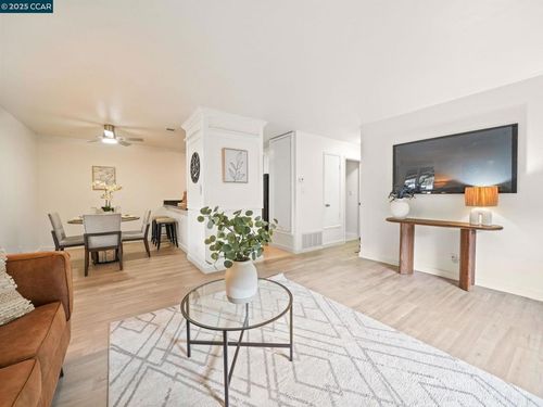 apt-d-2011 Olivera Rd, Concord, CA, 94520-5460 | Card Image
