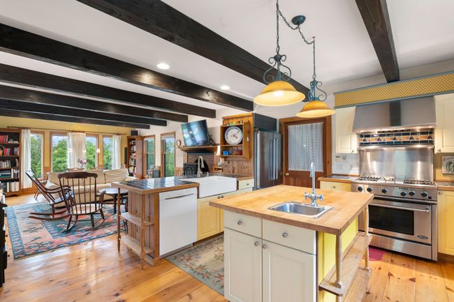 104 Juniper Ridge Rd, House other with 3 bedrooms, 4 bathrooms and null parking in Brattleboro VT | Image 8