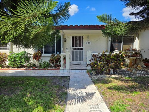 990 E 2nd St, Hialeah, FL, 33010-5146 | Card Image