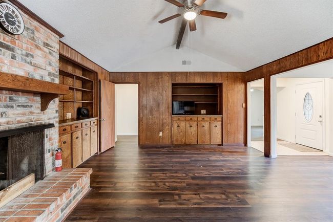 21072 N Highway 36, House other with 4 bedrooms, 3 bathrooms and 2 parking in Brazoria TX | Image 6
