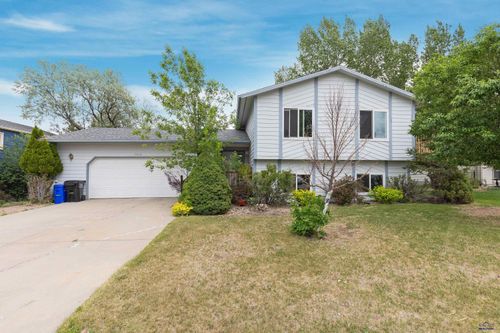 3918 Parkview Dr, Rapid City, SD, 57701-7700 | Card Image