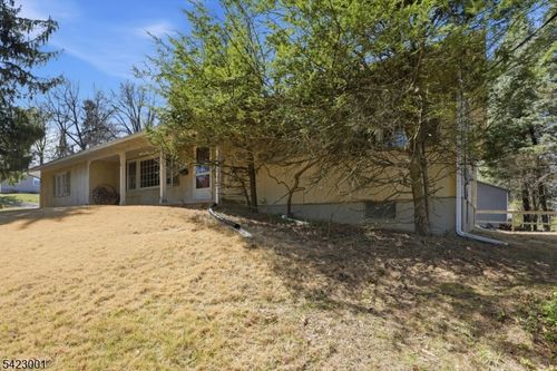 46 Shawnee Trl, Sparta, NJ, 07871-1516 | Card Image