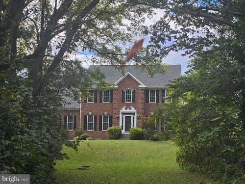 627 Chimney Cir, MIDDLETOWN, VA, 22645-2181 | Card Image