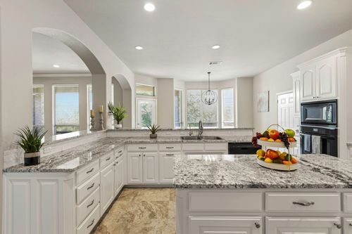 686 Cattlebaron Parc Dr, Fort Worth, TX, 76108-9290 | Card Image