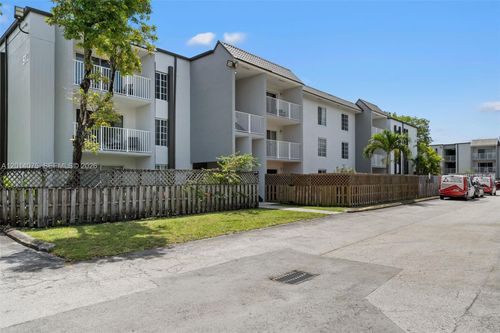 204-5112 Nw 79th Ave, Doral, FL, 33166-4727 | Card Image