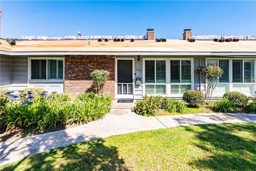 1209 E 1st St, Tustin, CA, 92780 | Card Image