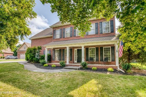 300 Yellowstone Ln, Lenoir City, TN, 37771-8287 | Card Image