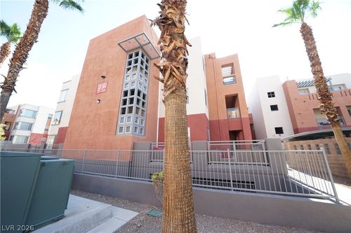 301-75 E Agate Ave, Las Vegas, NV, 89123-6030 | Card Image
