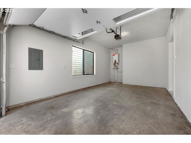 Garage | Image 34