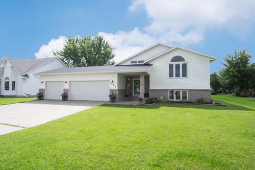 300 4th Ave Nw, Dilworth, MN, 56529-1618 | Card Image