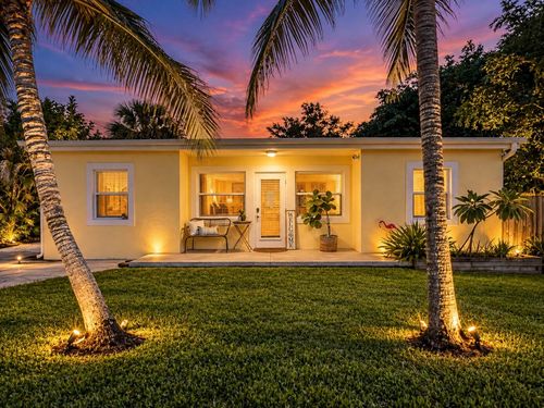 604 Nw Poinsettia St, Stuart, FL, 34994-1121 | Card Image