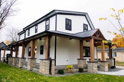 308 W Walnut St, Sharpsville, IN, 46068-9116 | Card Image