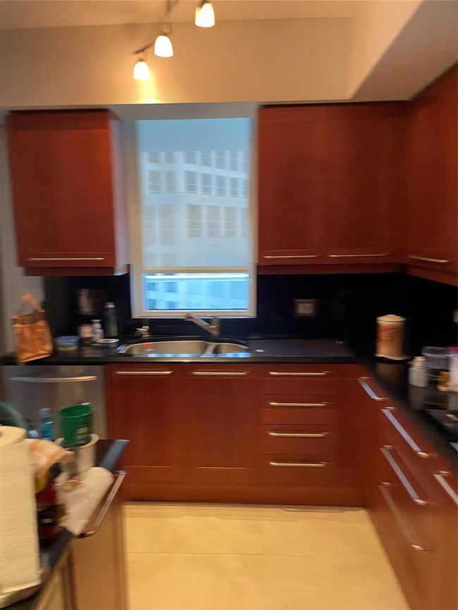 Kitchen | Image 12