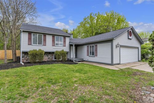 854 Estes Ct, Waterford, MI, 48327-1733 | Card Image