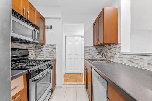 apt-1l-5425 Valles Ave, Bronx, NY, 10471-2516 | Card Image