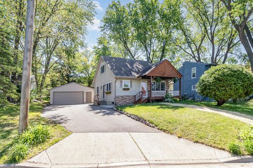 1520 Furness Pkwy, Saint Paul, MN, 55119-3041 | Card Image